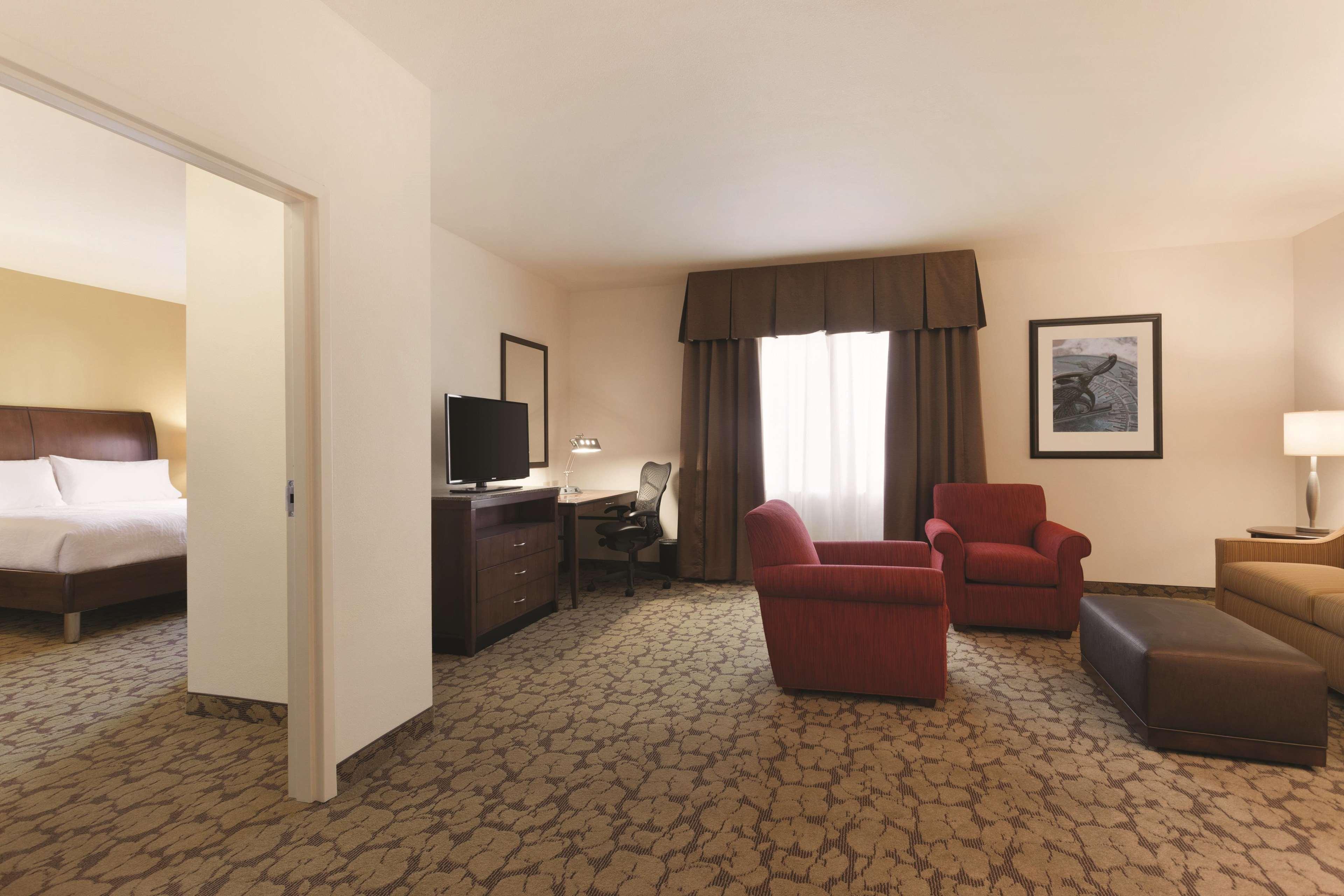 Hilton Garden Inn Rochester Downtown, Ny Exterior photo